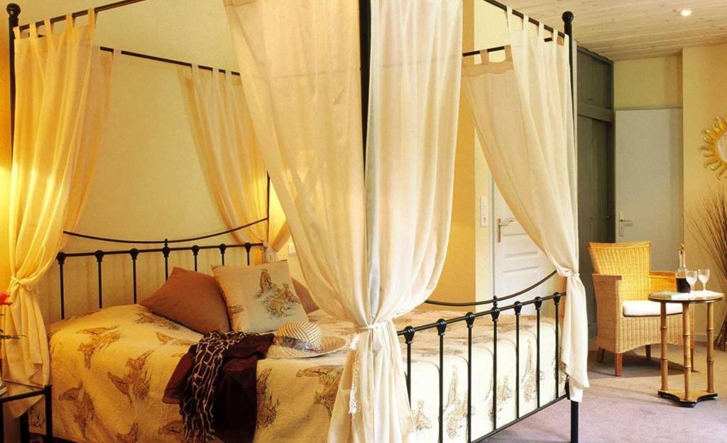Hotel Restaurant Taillard Goumois エクステリア 写真